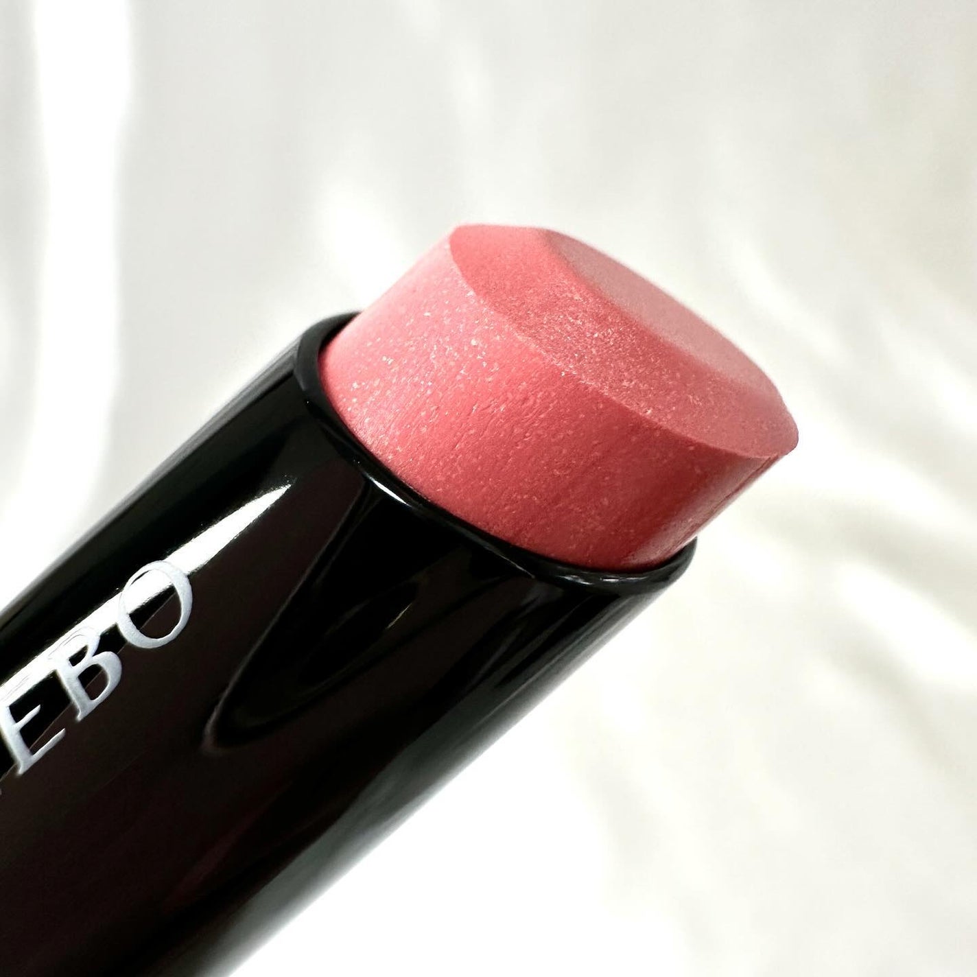 ルージュスターヴァイブラント/KANEBO/口紅を使ったクチコミ(5枚目)