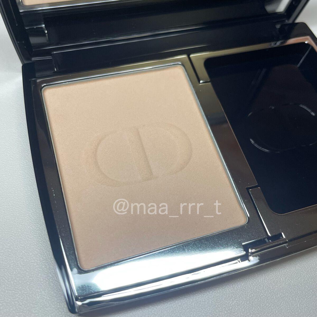 ディオールスキン フォーエヴァー コンパクト ナチュラル ベルベット/Dior/パウダーファンデーションを使ったクチコミ(2枚目)