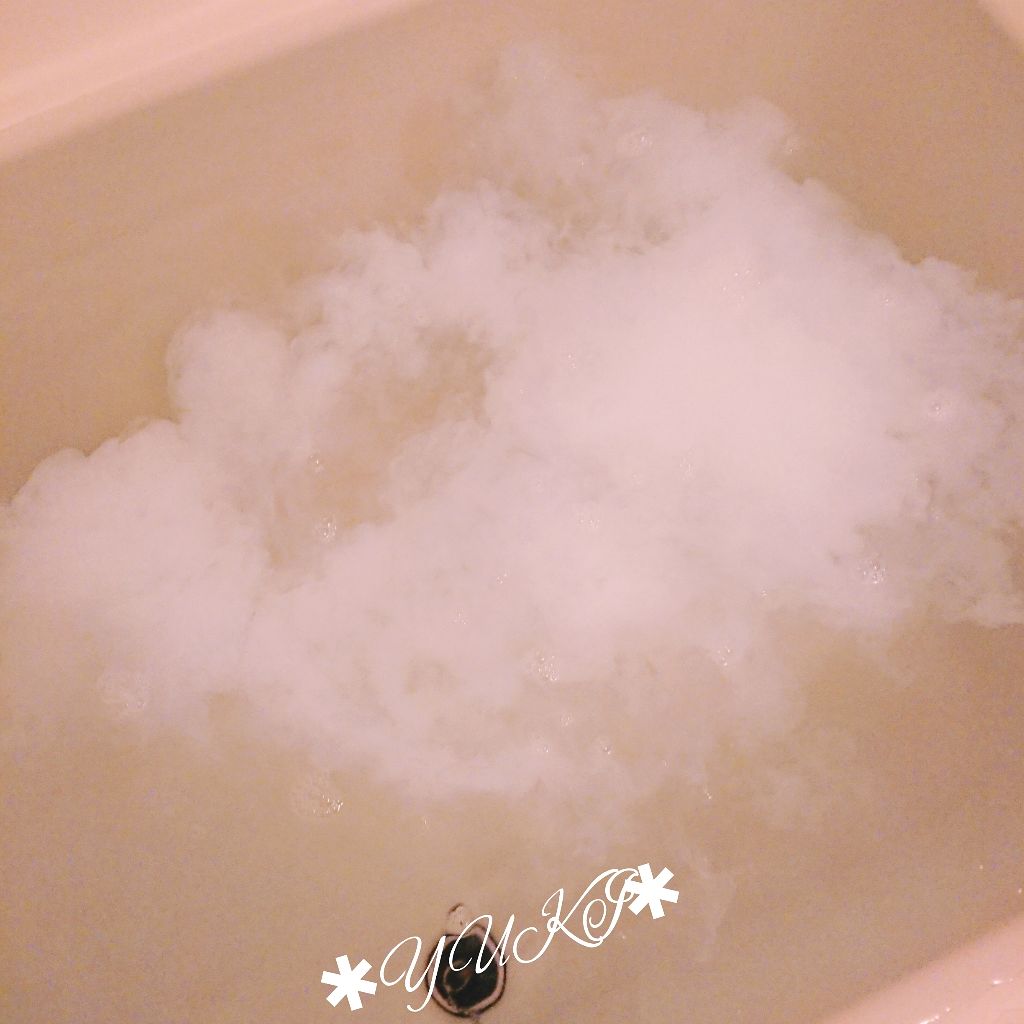 Leivy レイヴィー クリームバス ゴートミルク 1000mlのクチコミ「✱
✱
ほんま寒いから．．．
お風呂に浸かってまったりするのが、
最近の幸せタイムです(｡˃ .....」（3枚目）