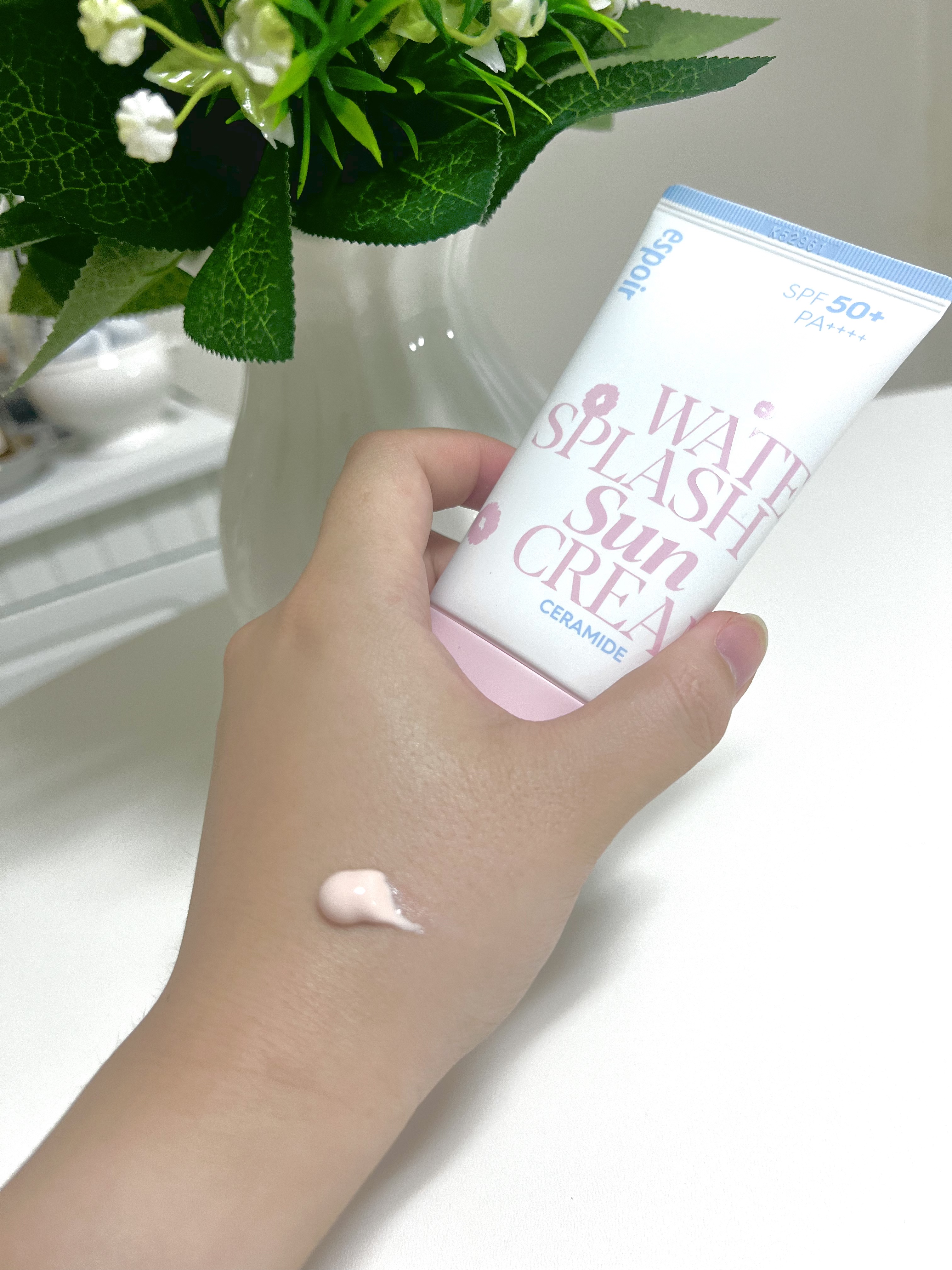 ウォータースプラッシュサンクリーム セラミド 桜エディション（60ml）/espoir/日焼け止めクリームを使ったクチコミ（2枚目）