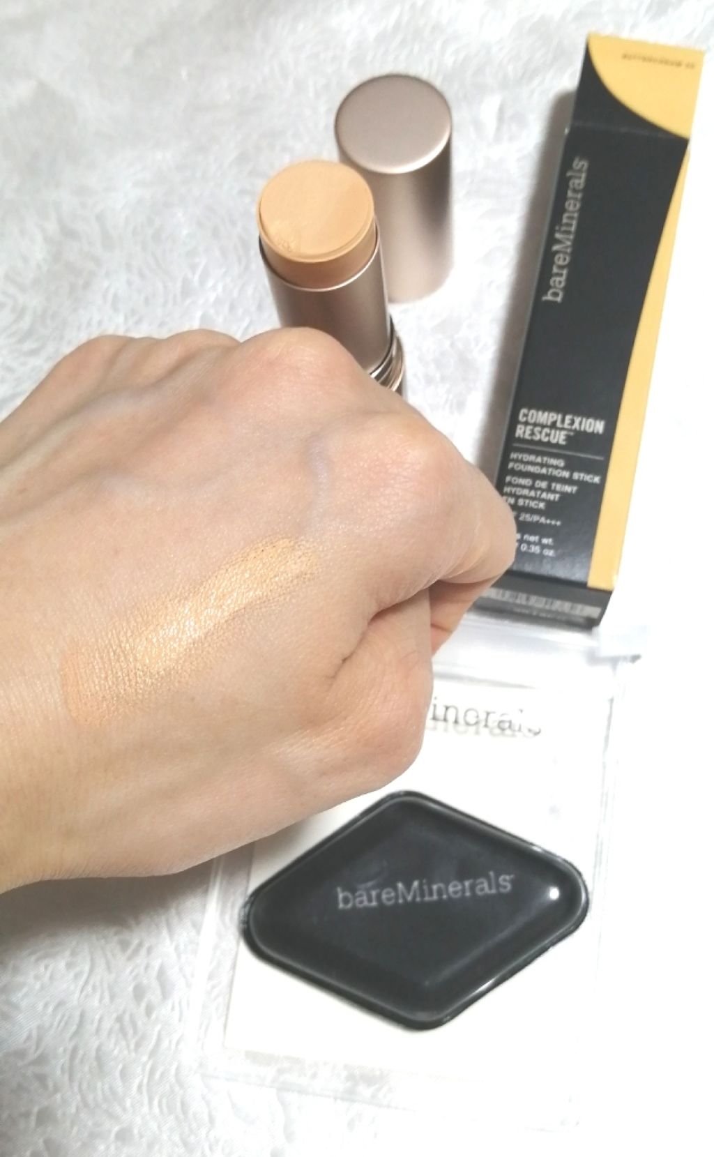 デュアルサイド シリコン ブレンダー/bareMinerals/パフ・スポンジを使ったクチコミ(2枚目)