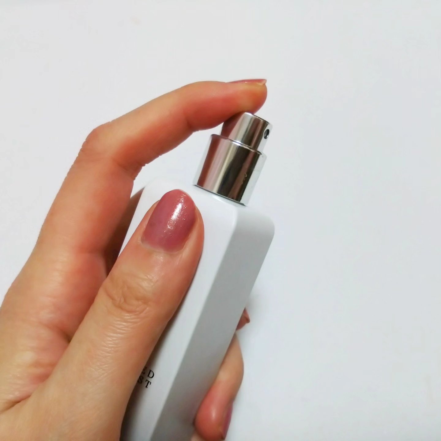 パフュームドヘアミスト フィグ＆ロータス/objet by kundal/アウトバストリートメントを使ったクチコミ（2枚目）