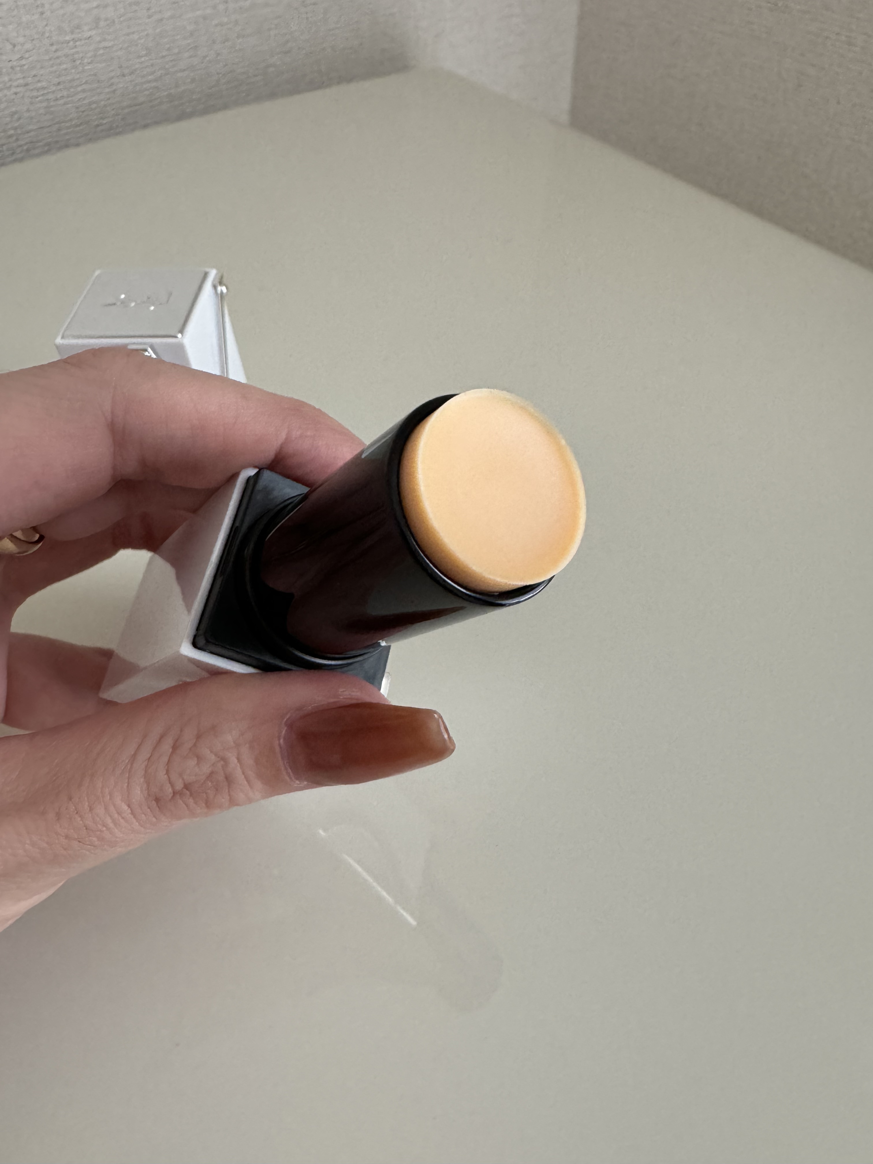 ピュアショット セラムインスティック 本体（9.5g）/YVES SAINT LAURENT BEAUTE/美容液を使ったクチコミ（2枚目）