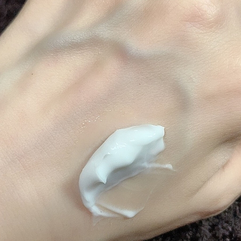 Anua ドクダミ 70 インテンスカーミングクリームのクチコミ「
不要なものを取り除き、
肌に必要なものだけを集める、
シンプルな
ANUAのスキンケア。
コ.....」（2枚目）