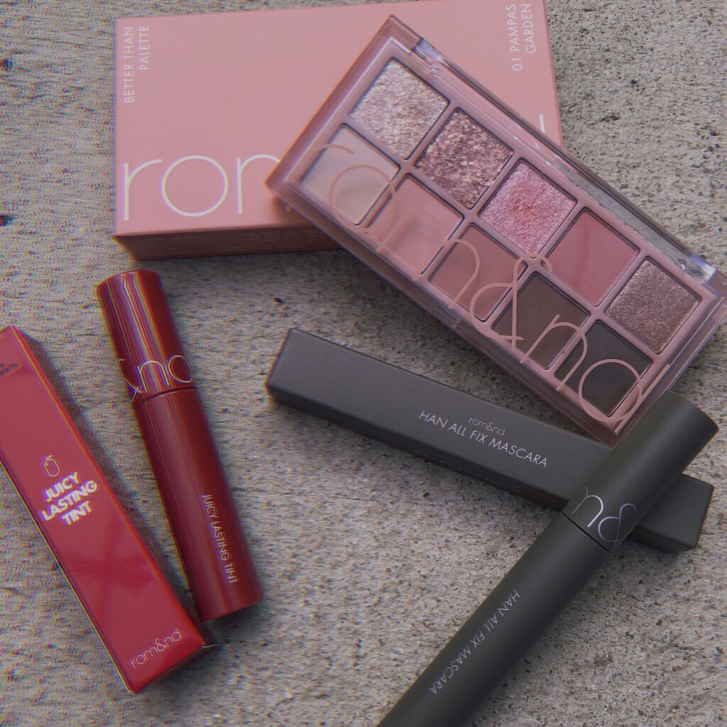 ジューシーラスティングティント/rom&nd/リップティントを使ったクチコミ（1枚目）