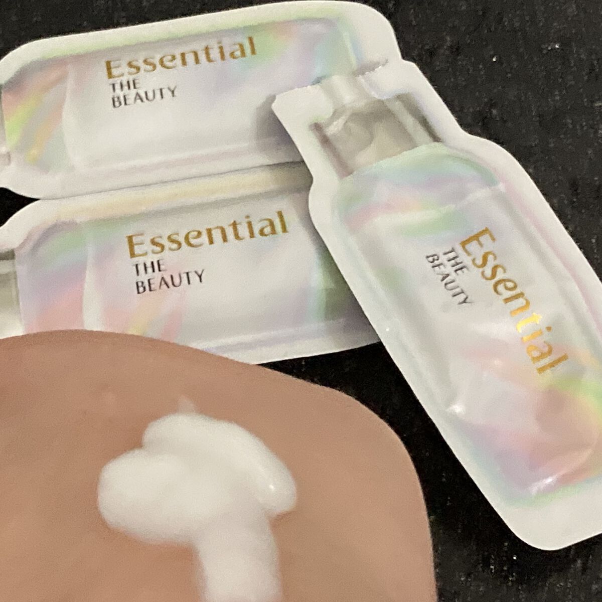 ザビューティ うるツヤチャージヘアパック/エッセンシャル/ヘアマスク・ヘアパックを使ったクチコミ（3枚目）