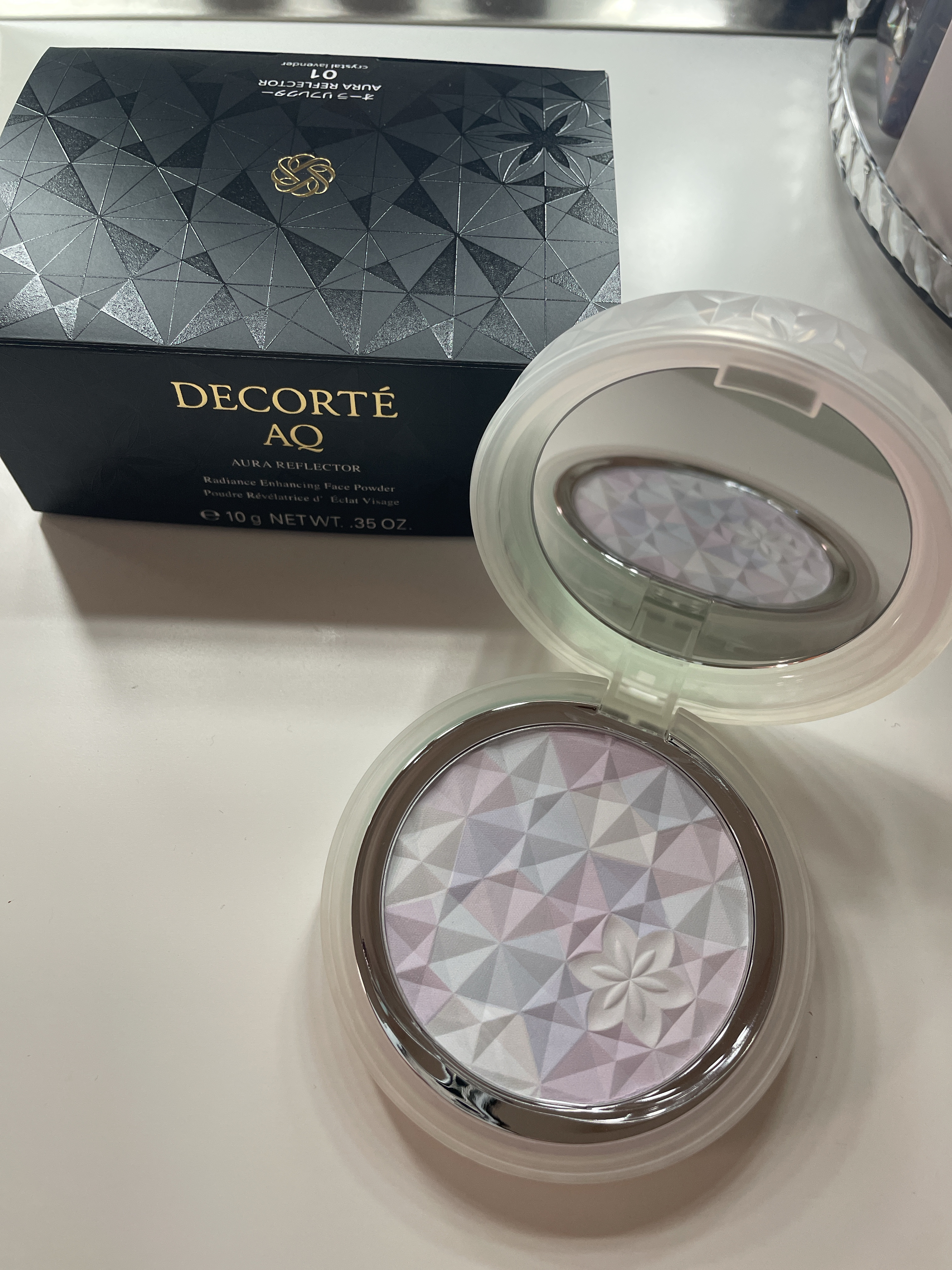 ＡＱ　オーラ リフレクター/DECORTÉ/プレストパウダーを使ったクチコミ（2枚目）