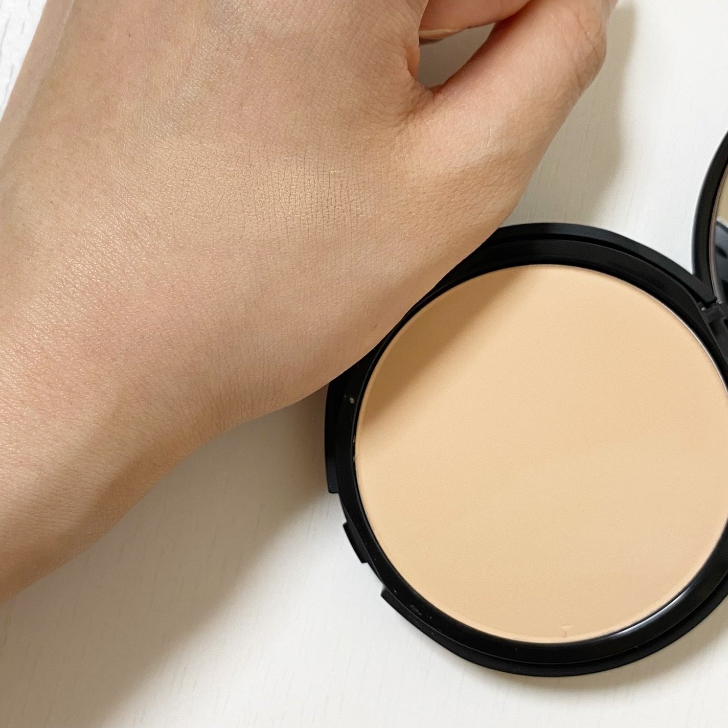 ベアプロ 24HR パウダー ファンデーション/bareMinerals/パウダーファンデーションを使ったクチコミ(4枚目)