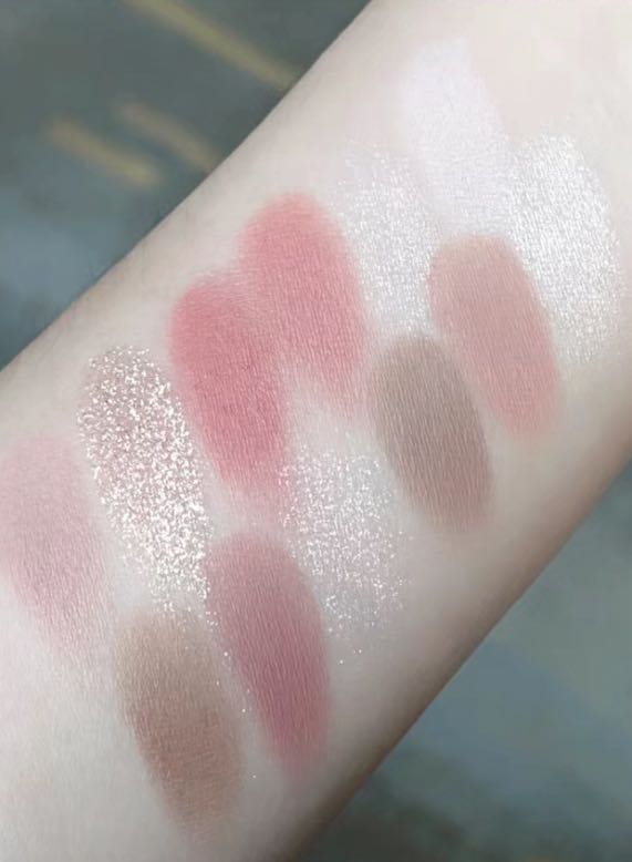 エクスプローラ12色 動物アイシャドウパレット/PERFECT DIARY/アイシャドウパレットを使ったクチコミ（2枚目）