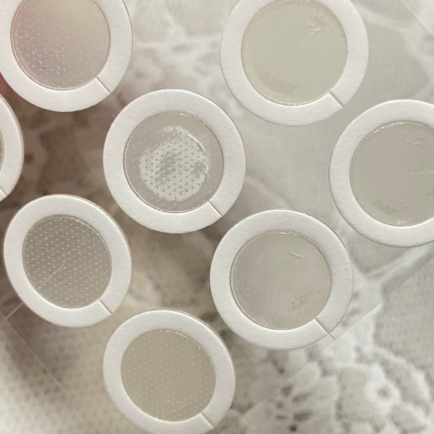 エーキュアショットスポットパッチ/obsero/にきびパッチを使ったクチコミ(4枚目)