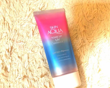 SKIN AQUA 💗

これはパケ買いもしてしまう！

お肌ワントーン上がるし
日焼け止めつけてる感なくて使いやすい🤝
焼けてるか焼けてないかはわかりませんが😋💗

匂いは石鹸みたいで朝つけると
さわ