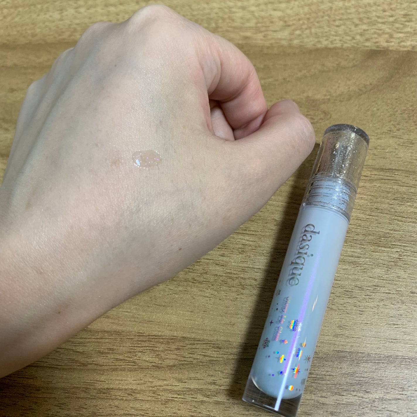 コスメ大好きマン。 on LIPS 「dasique2023ホリデーみた瞬間、購入を即決。。ラメラメ..」(5枚目)