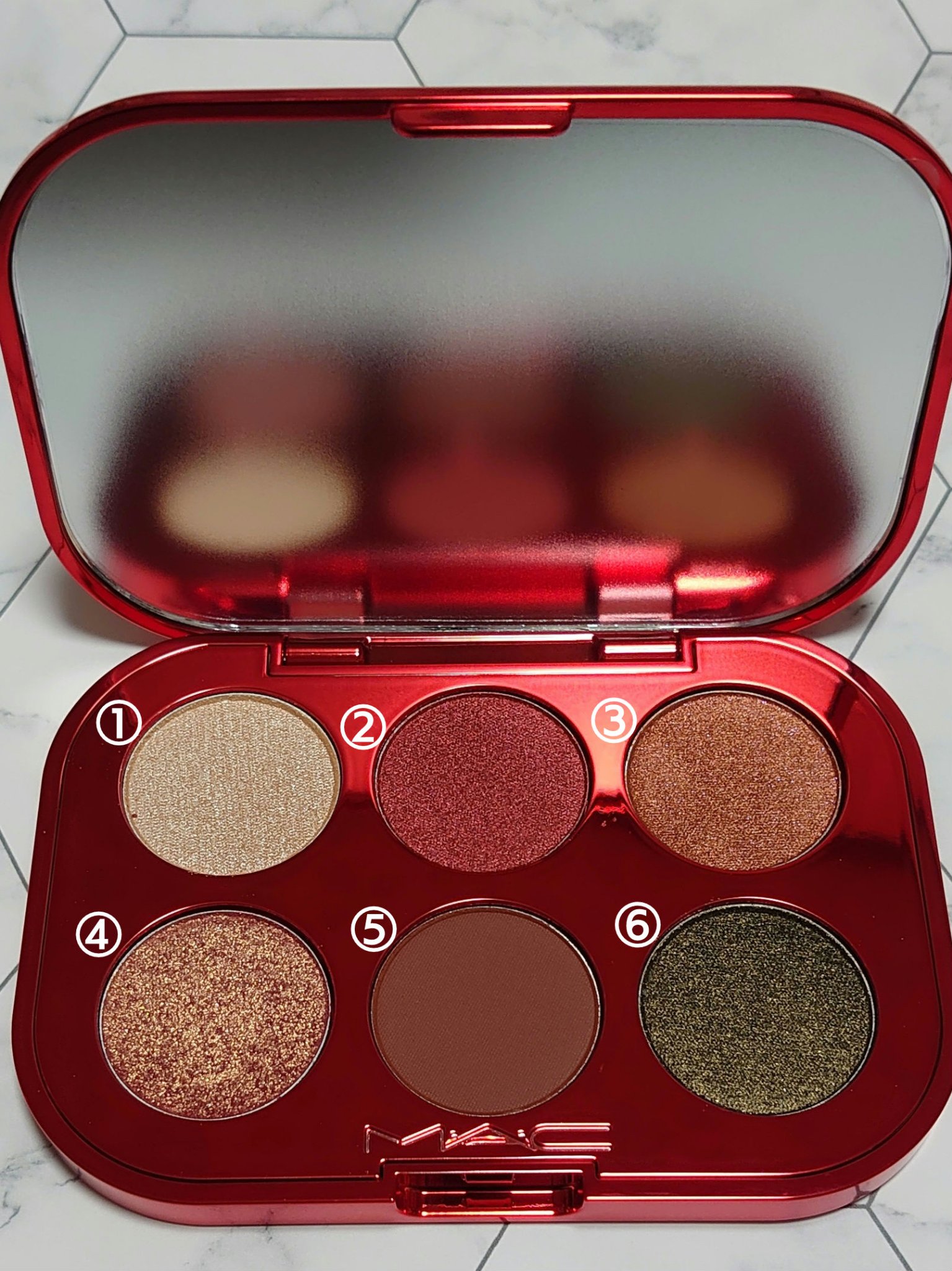 スモール アイシャドウ ×6 ラブストラック ラック/M・A・C/アイシャドウパレットを使ったクチコミ（2枚目）