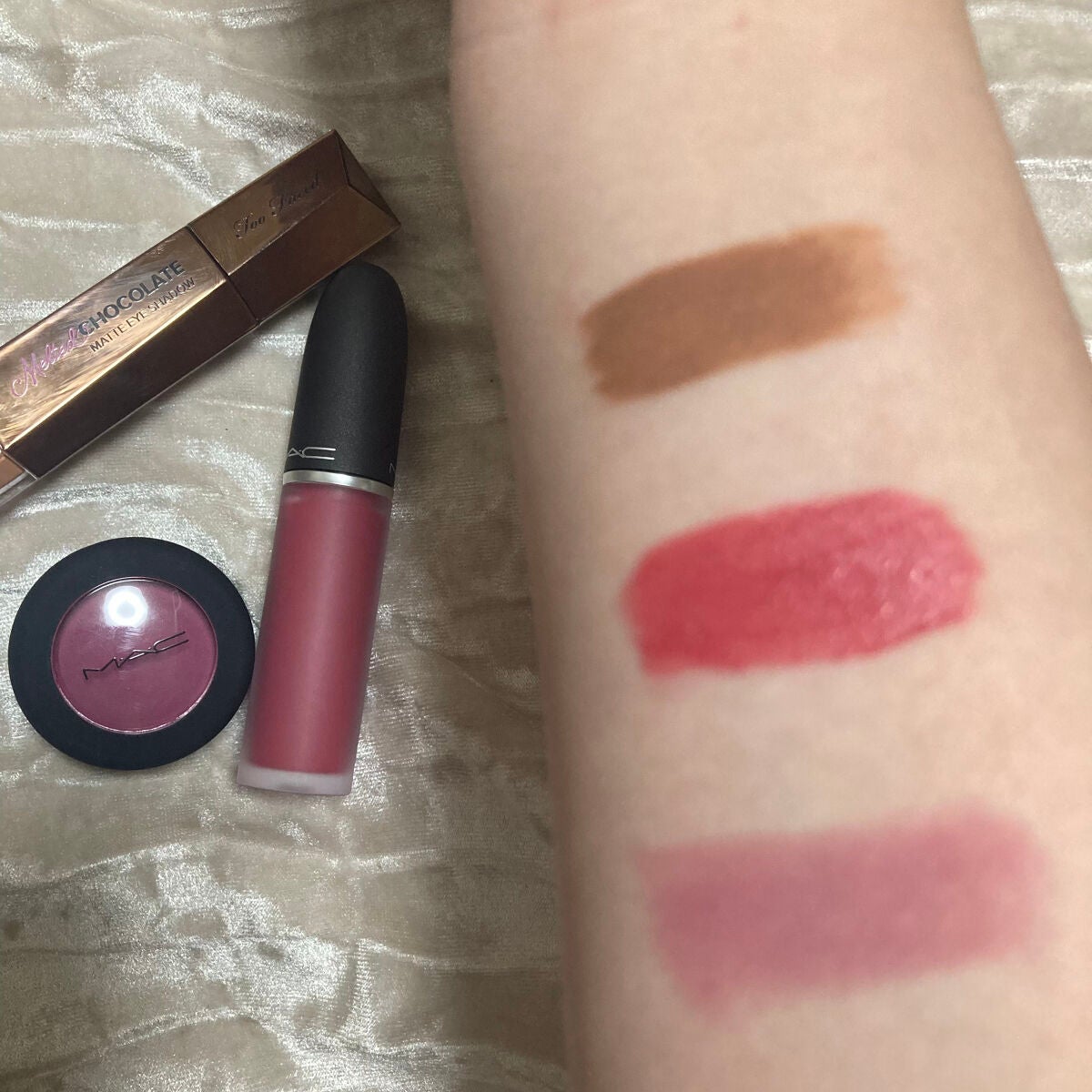 パウダー キス アイシャドウ/M・A・C/単色アイシャドウを使ったクチコミ(2枚目)