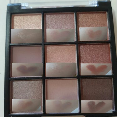 UR GLAM　BLOOMING EYE COLOR PALETTE/U R GLAM/パウダーアイシャドウを使ったクチコミ（2枚目）