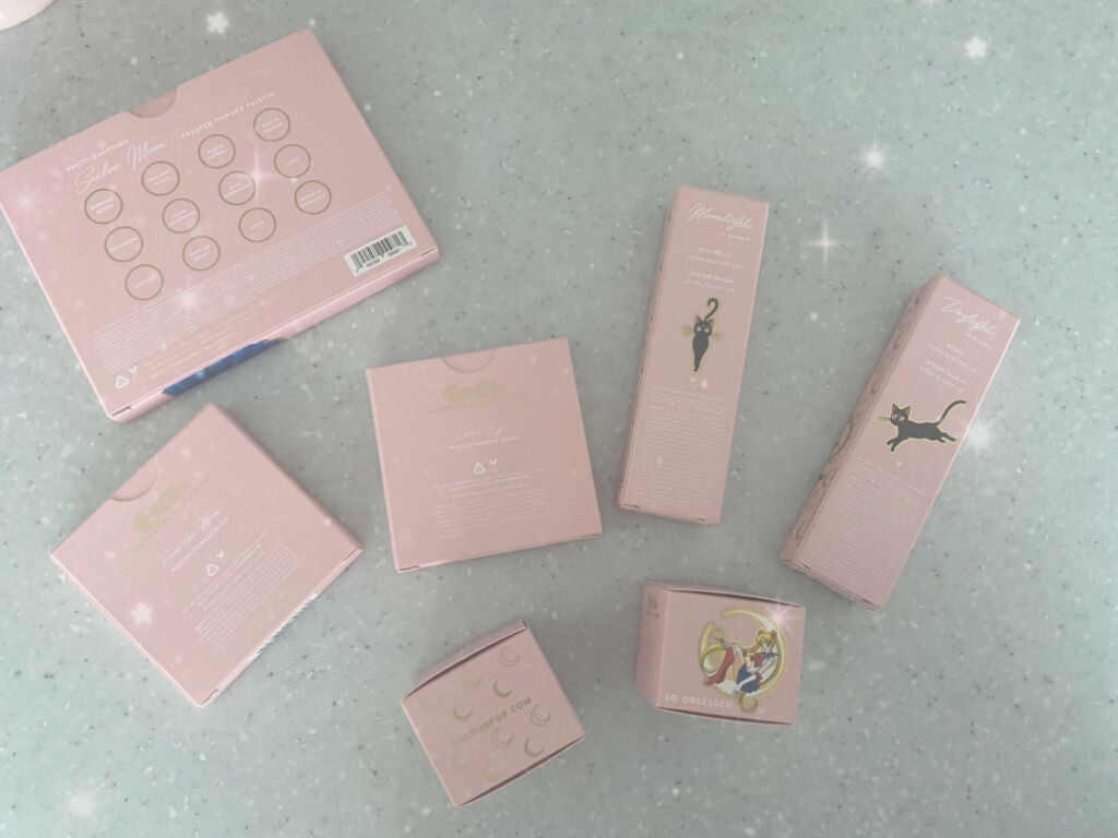 カラーポップ×セーラームーン/ColourPop/アイシャドウパレットを使ったクチコミ(4枚目)