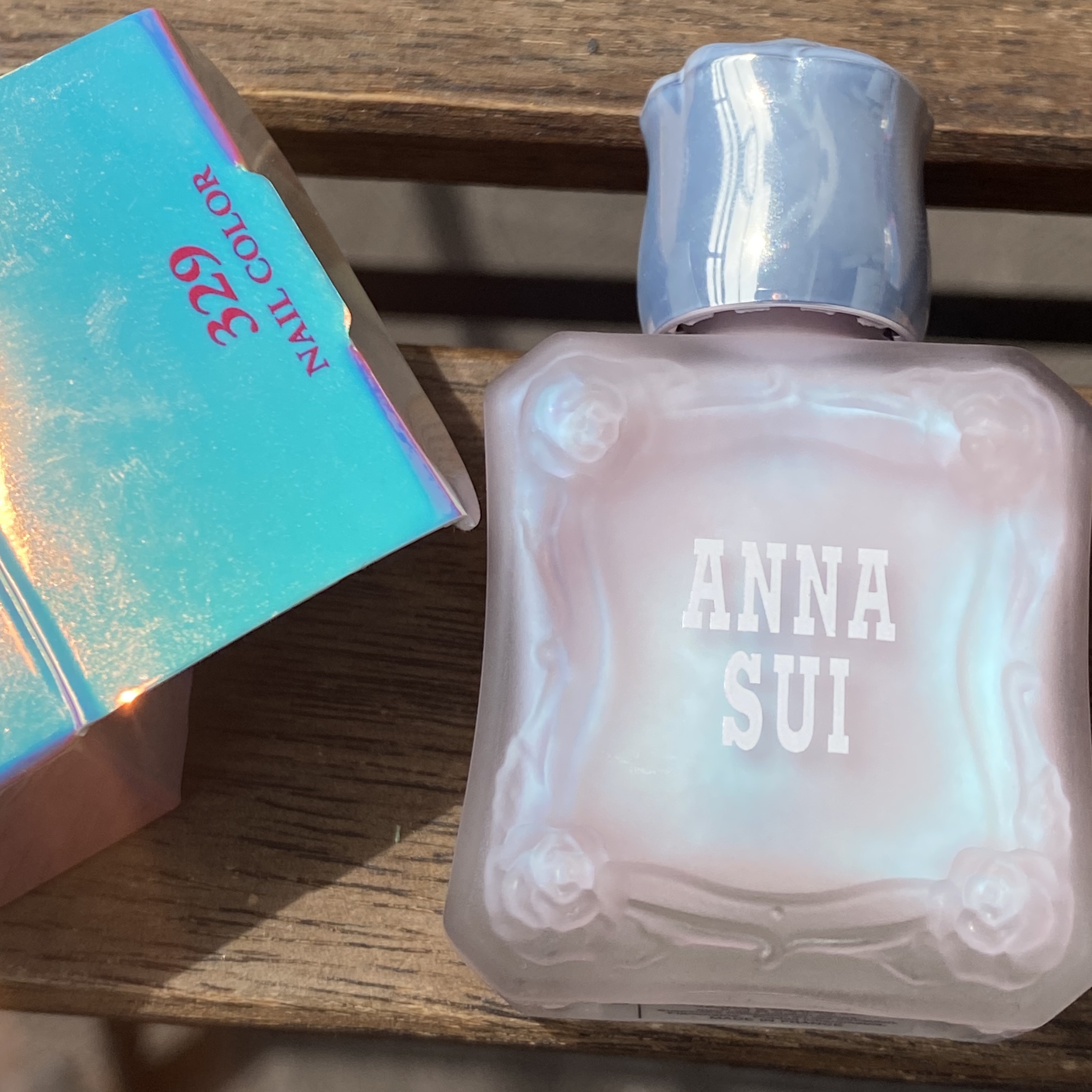 ネイルカラー/ANNA SUI/マニキュアを使ったクチコミ（2枚目）