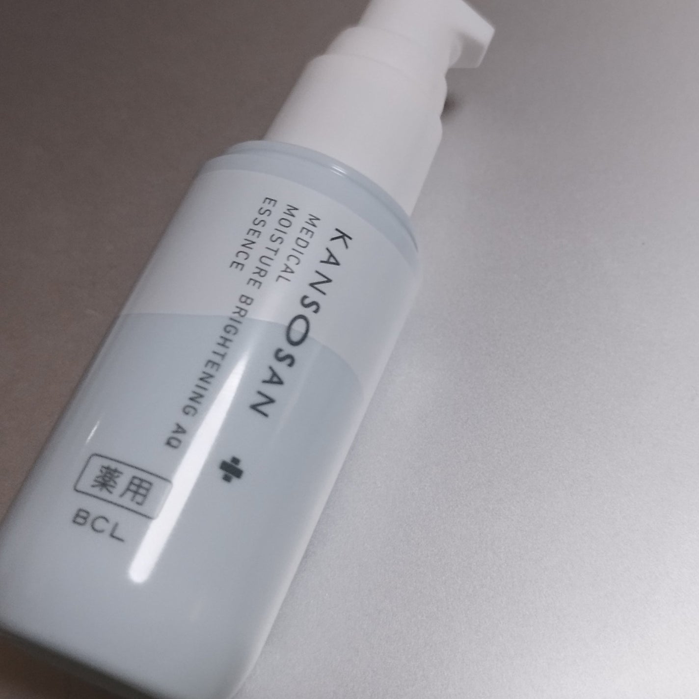 乾燥さん 薬用水分力ブライトニングエッセンス【医薬部外品】/乾燥さん/美容液を使ったクチコミ(2枚目)