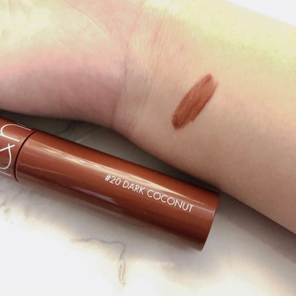 ジューシーラスティングティント/rom&nd/リップティントを使ったクチコミ(2枚目)