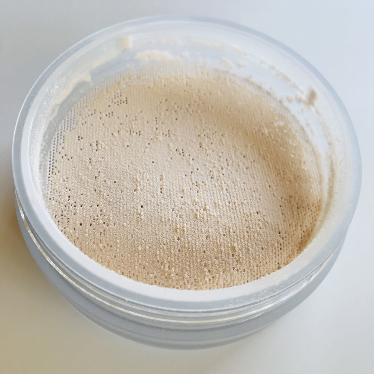 アドバンスドエシリアルスムースオペレーター ルースパウダー/THREE/ルースパウダーを使ったクチコミ（2枚目）