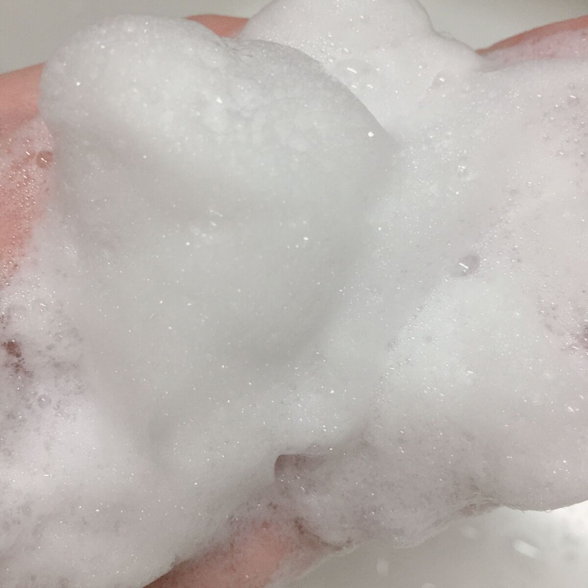 ニベア クリームケア ボディウォッシュ ヨーロピアンホワイトソープの香り/ニベア/ボディソープを使ったクチコミ(2枚目)