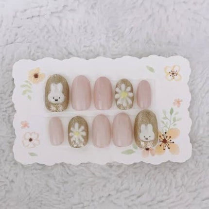 ほのかフォロバ100 on LIPS 「#冬ネイルのHowtoミッフィーネイルです!最近、ミッフィーに..」(4枚目)