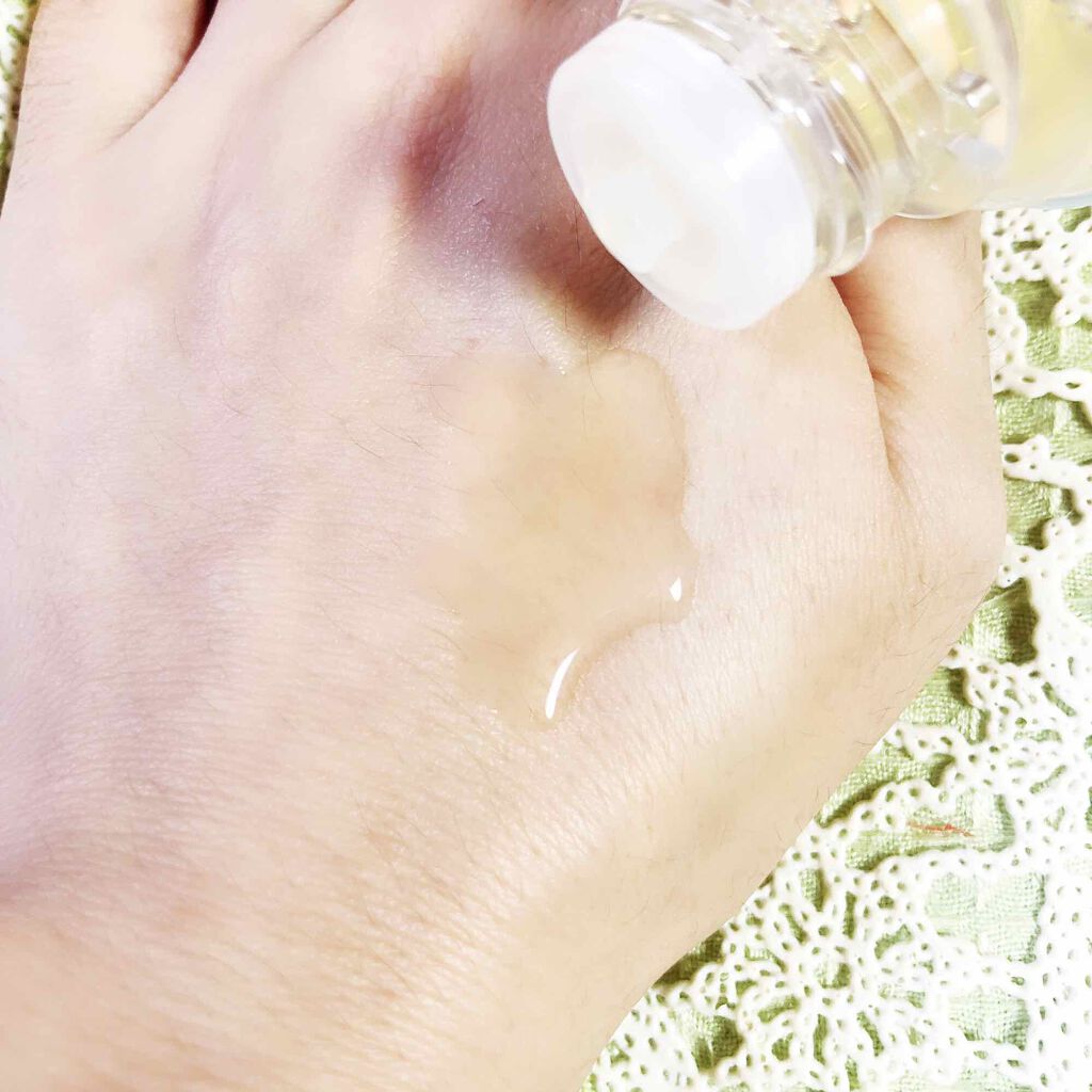 うるつや化粧水 (静けさが訪れる香り)/MAKANAI/化粧水を使ったクチコミ（3枚目）