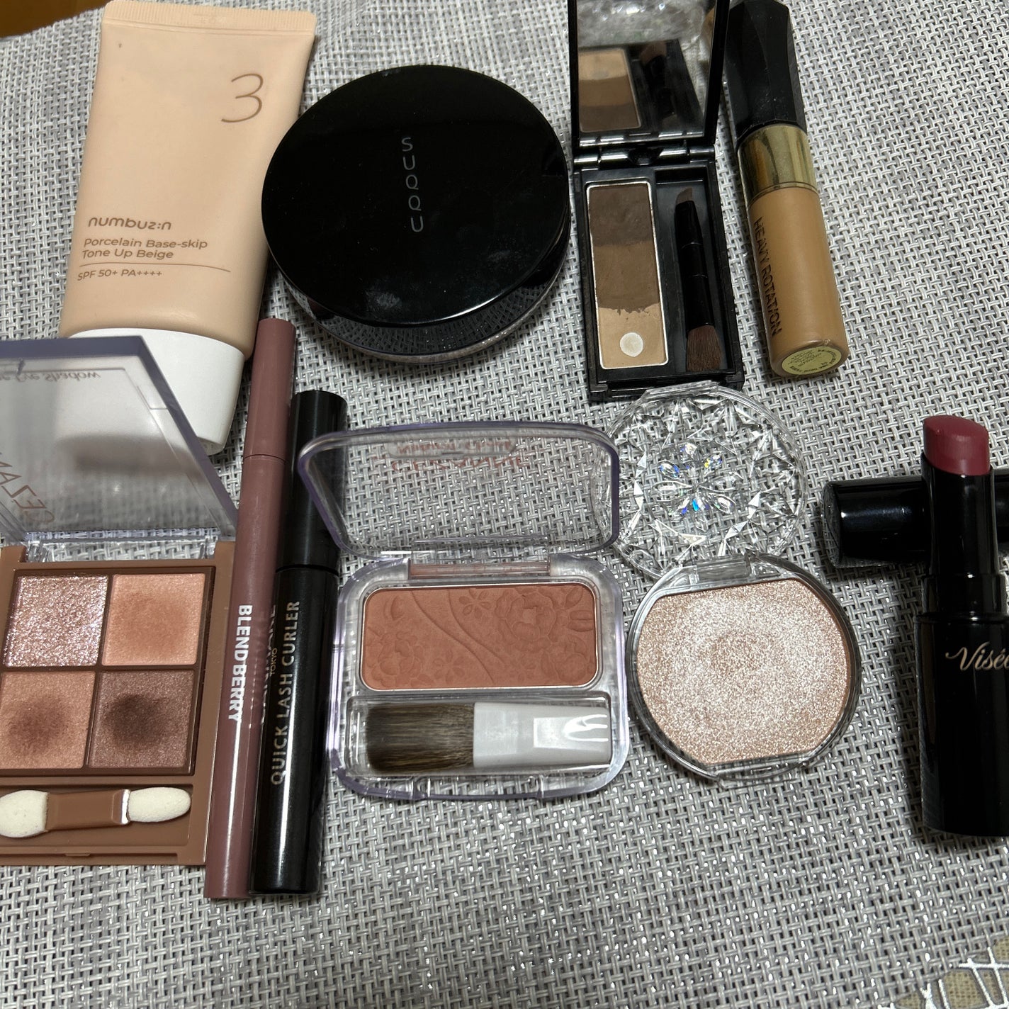 カラーリングアイブロウ/ヘビーローテーション/眉マスカラを使ったクチコミ(2枚目)