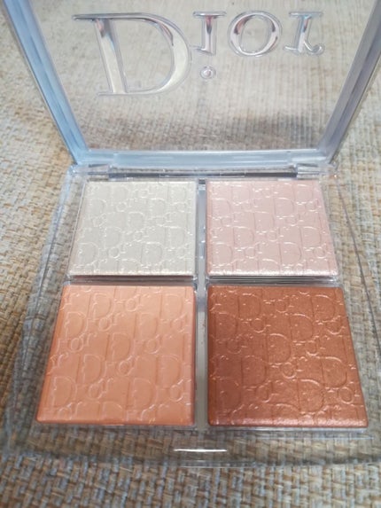 ディオール バックステージ フェイス グロウ パレット/Dior/ハイライトを使ったクチコミ(2枚目)