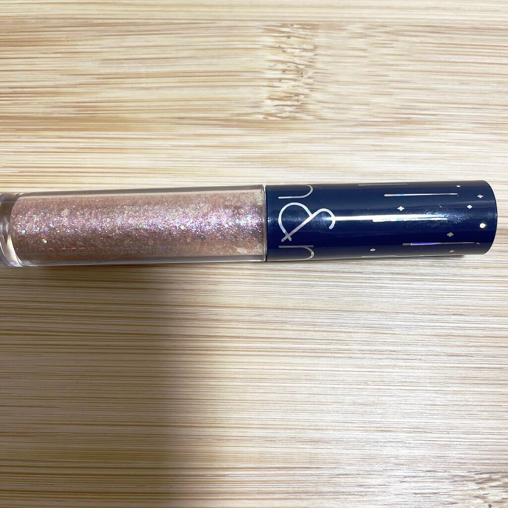 ぽんぽこぽん on LIPS 「ロムアンドのリキッドグリッターシャドウ 02これはラメが綺麗す..」(1枚目)