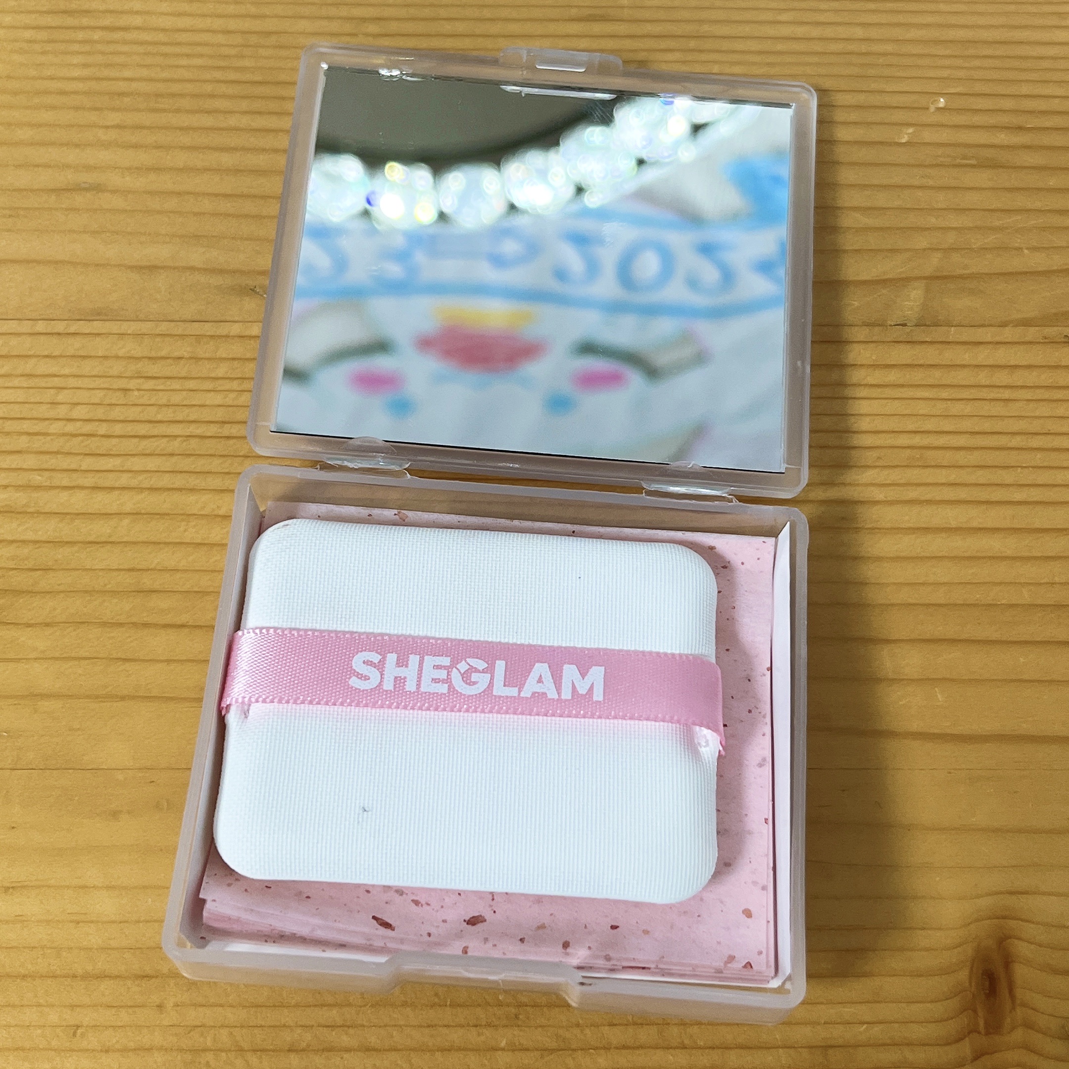 マット肌 あぶらとり紙 パフとミラー付き 50枚入/SHEGLAM/あぶらとり紙を使ったクチコミ（2枚目）