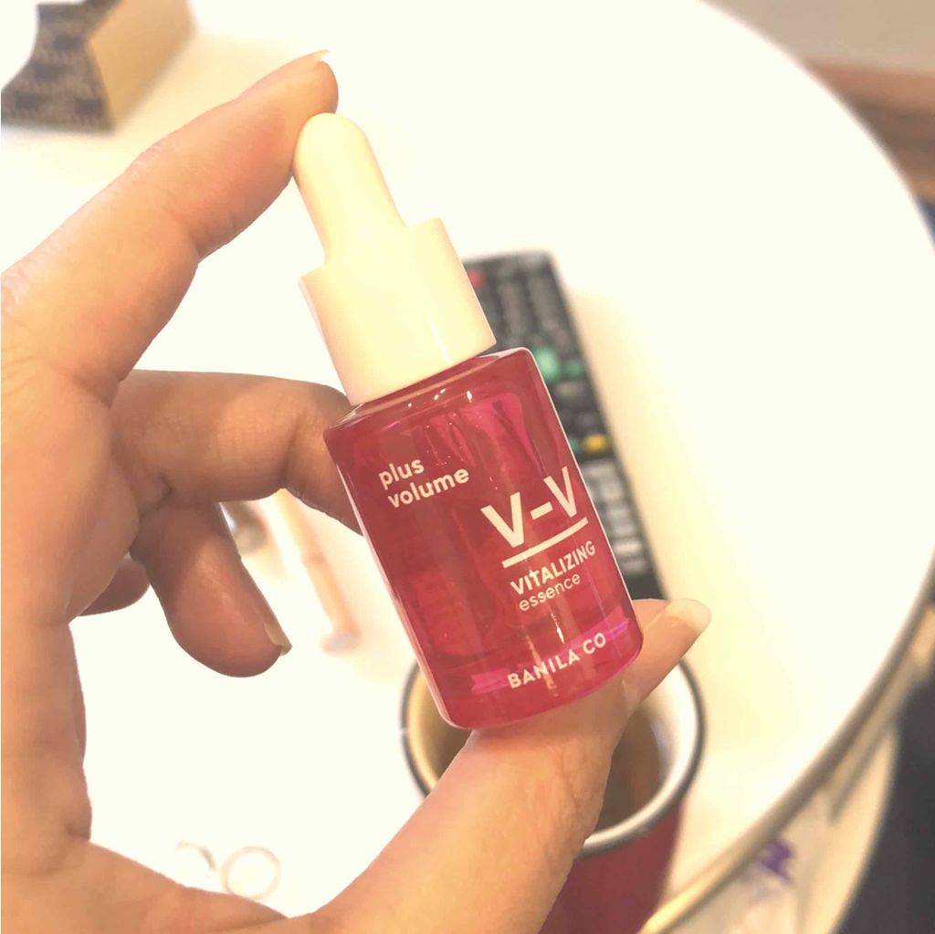 BANILA CO V-V バイタルライジング エッセンスのクチコミ「vitalizing essenceに星3個の評価をつけました。..」（1枚目）