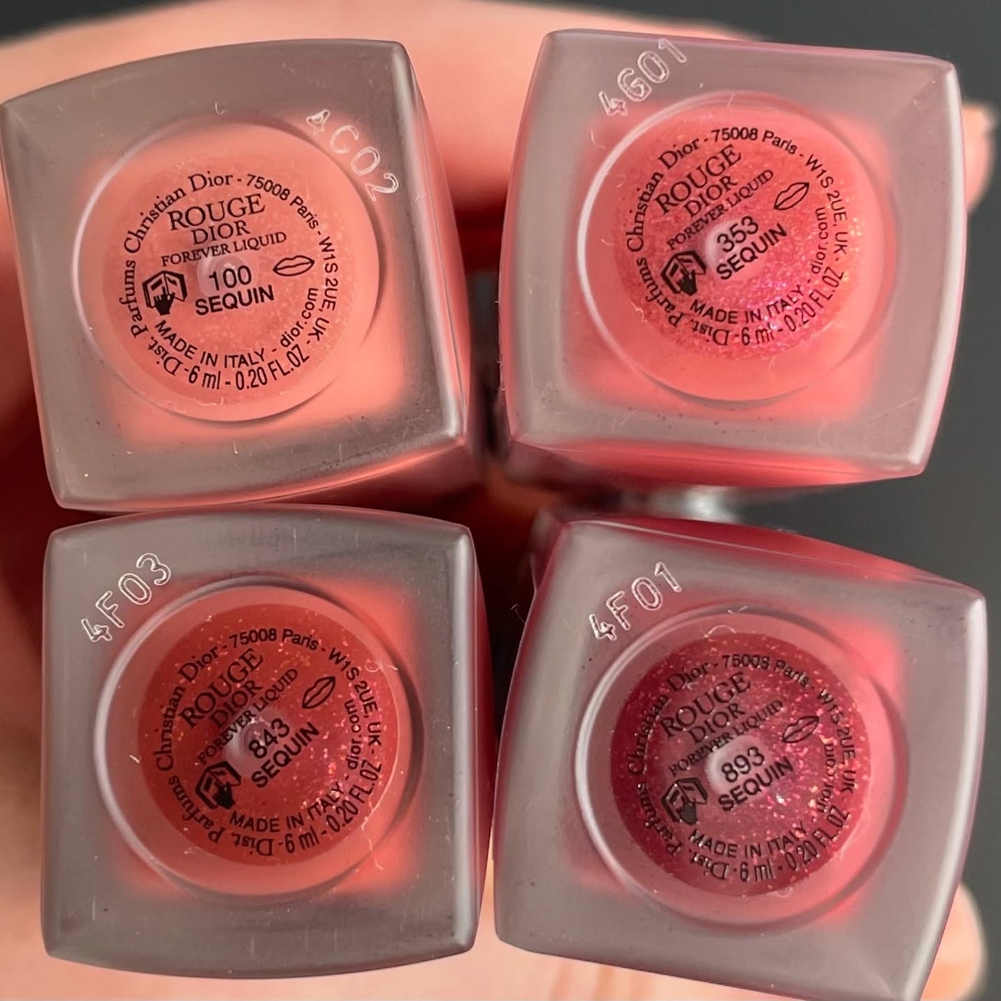 ルージュ ディオール フォーエヴァー リキッド シークイン(クリスマス コレクション 2024 限定品)/Dior/口紅・グロス・リップライナー・リップケアを使ったクチコミ(4枚目)