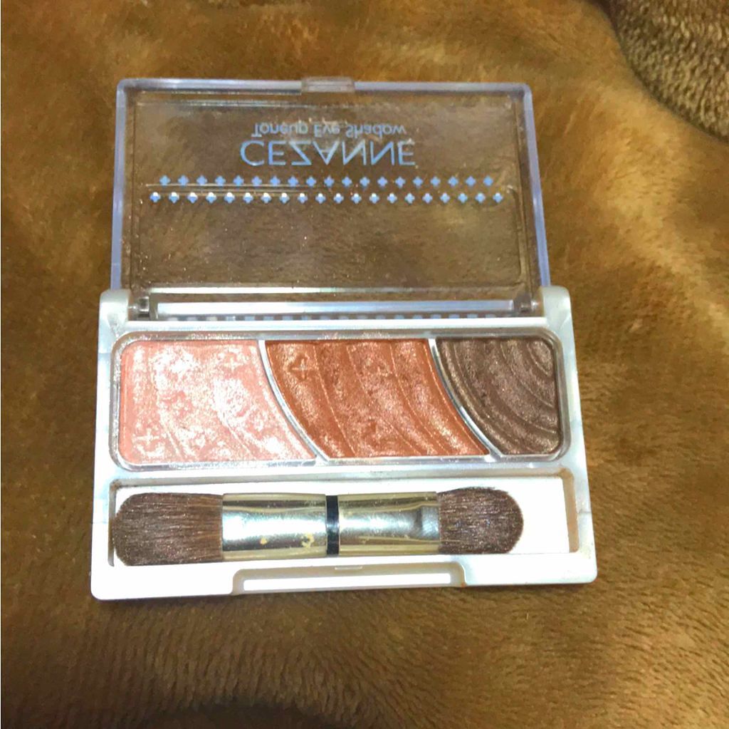 トーンアップアイシャドウ/CEZANNE/アイシャドウパレットを使ったクチコミ（2枚目）