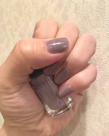 【ネイル】
#NAILHOLIC 
今年トレンドのくすみパープル
一度塗りはシアーな感じが可愛い
2度塗りするとジェルネイルみたいにしっかり色づきかわいい。

PU113
おすすめです😍😍😍😍😍