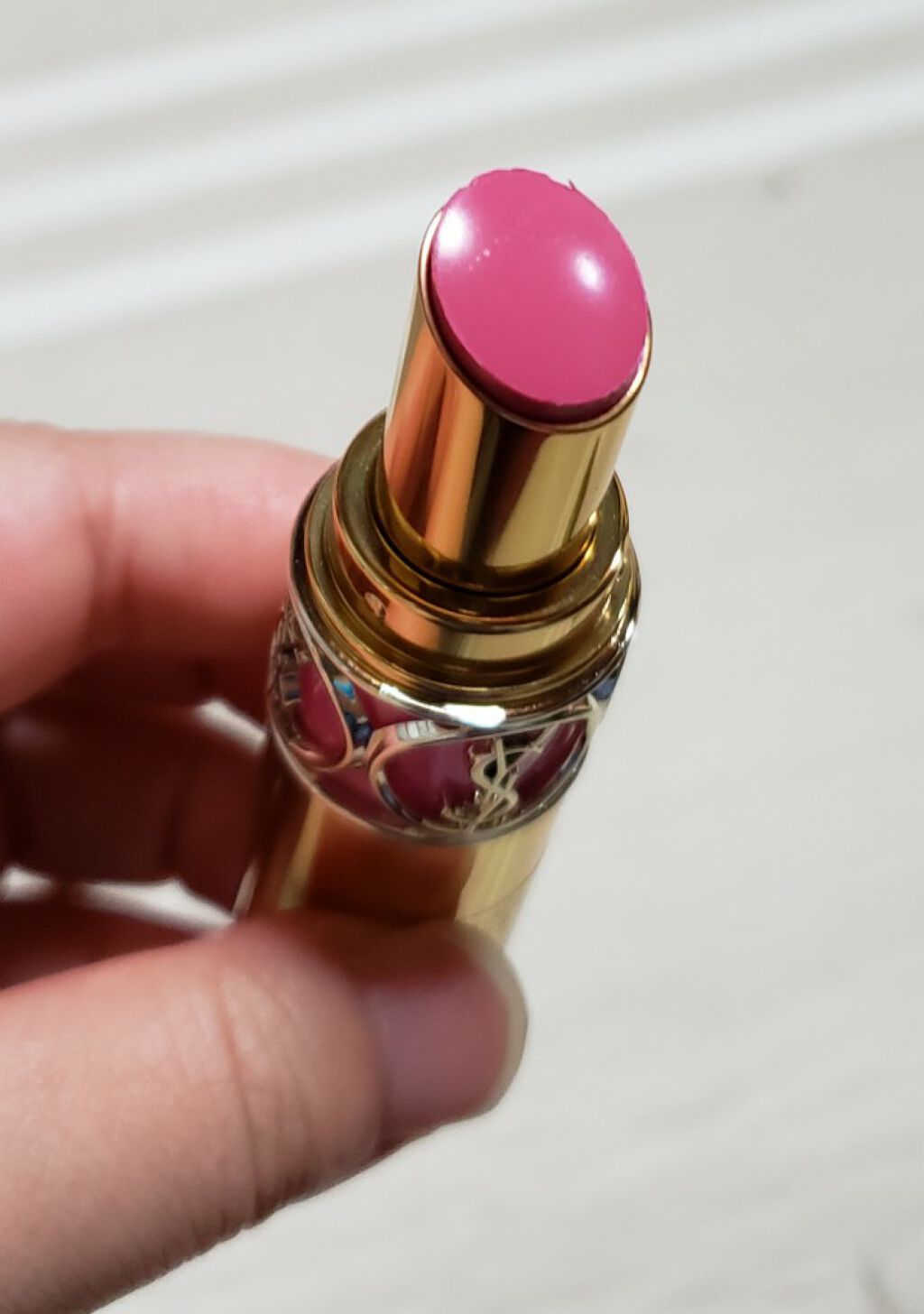 ルージュ ヴォリュプテ シャイン/YVES SAINT LAURENT BEAUTE/口紅を使ったクチコミ（3枚目）