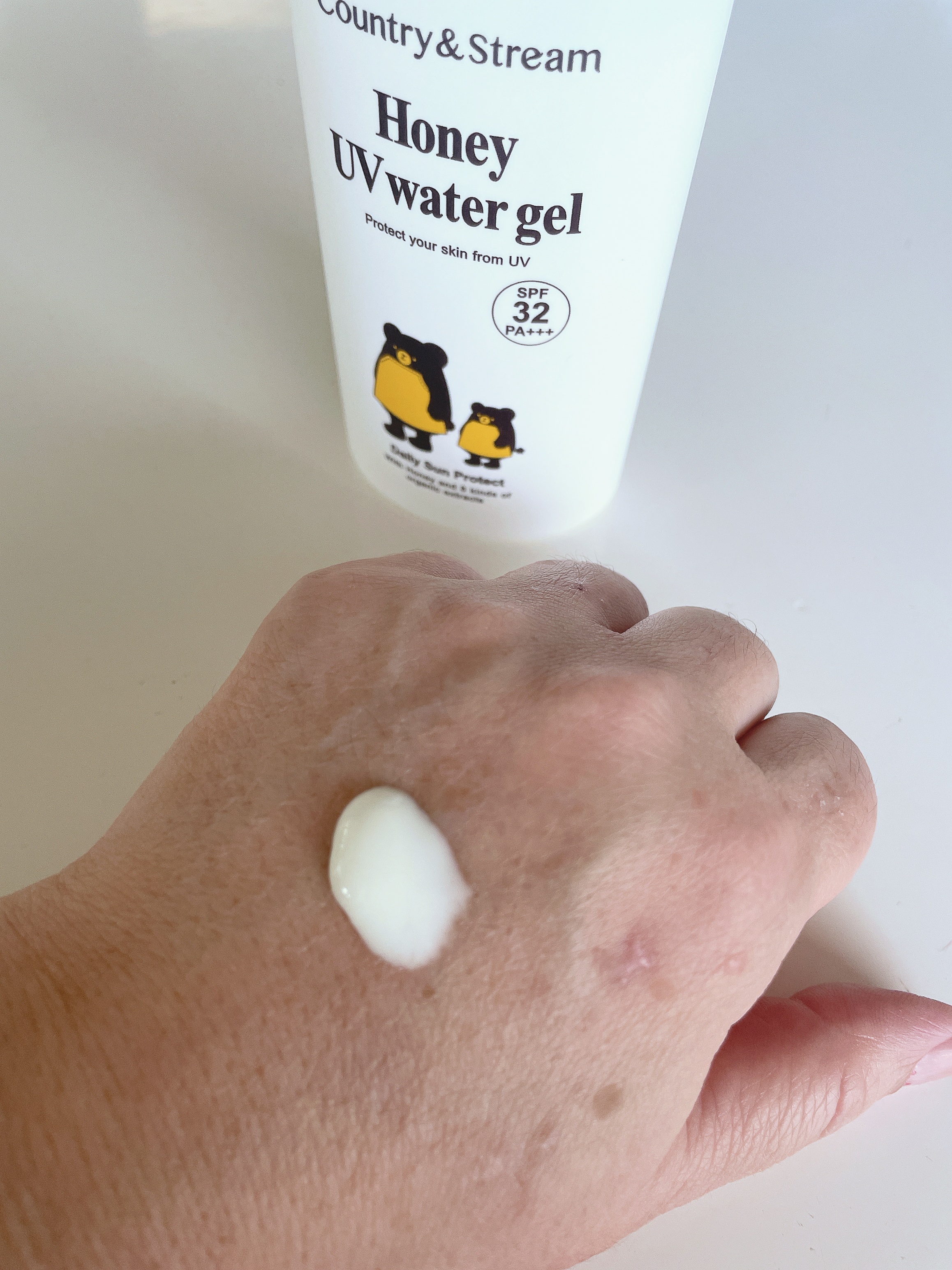UVウォータリージェル N/カントリー&ストリーム/日焼け止めジェルを使ったクチコミ（2枚目）