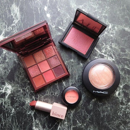 RICH NUDE OBSESSIONS/Huda Beauty/アイシャドウパレットを使ったクチコミ(3枚目)