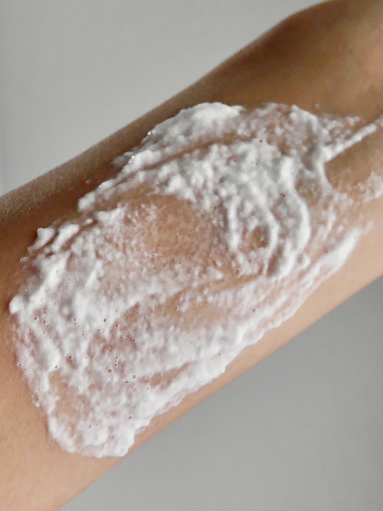 3番 酒かす酵素風呂ゴマージュ洗顔料/numbuzin/スクラブ・ゴマージュを使ったクチコミ(2枚目)