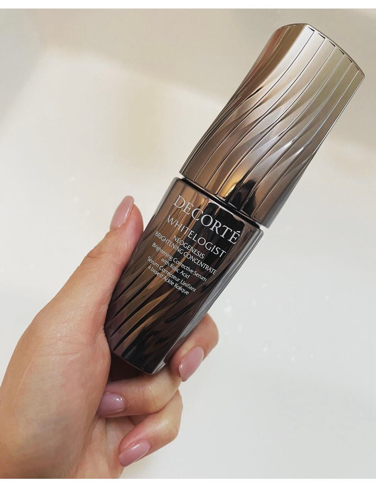 ホワイトロジスト ネオジェネシス ブライトニング コンセントレイト/DECORTÉ/美容液を使ったクチコミ(1枚目)