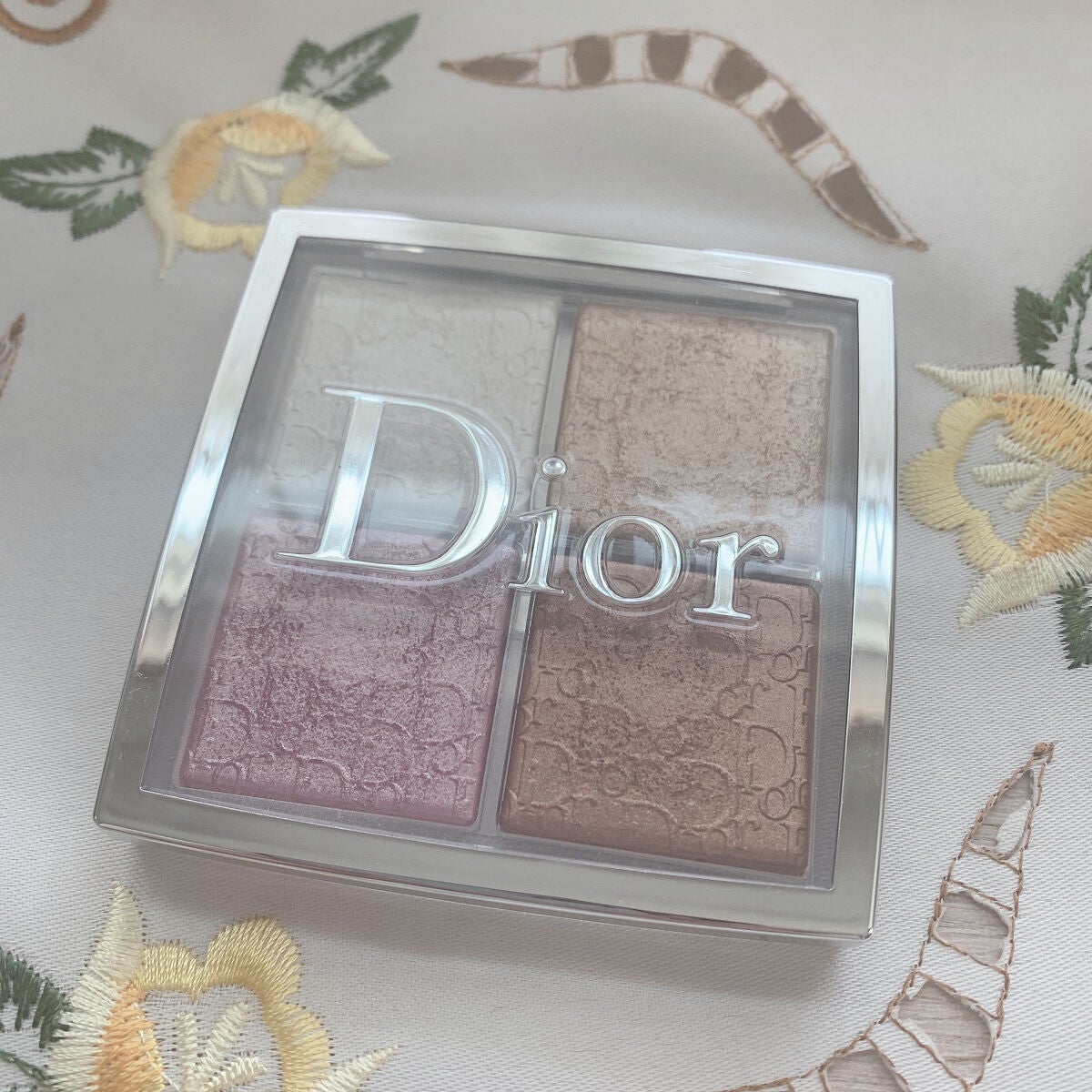 ディオール バックステージ フェイス グロウ パレット/Dior/ハイライトを使ったクチコミ(4枚目)