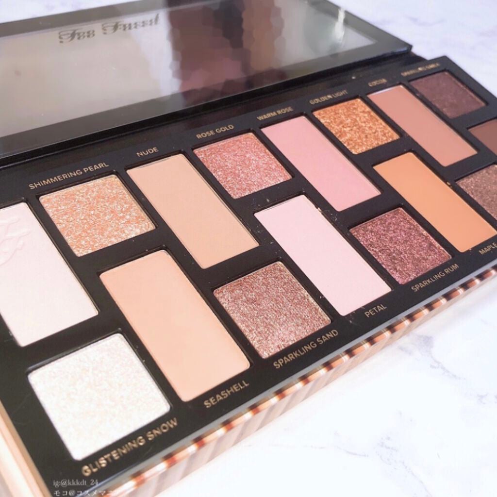 ボーン ディス ウェイ ザ ナチュラル ヌード アイシャドウ パレット/Too Faced/アイシャドウパレットを使ったクチコミ(3枚目)