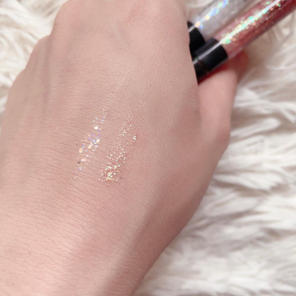 Shieyo🐰💕 on LIPS 「【innisfree】︎TwinkleGlitterHolo..」(3枚目)