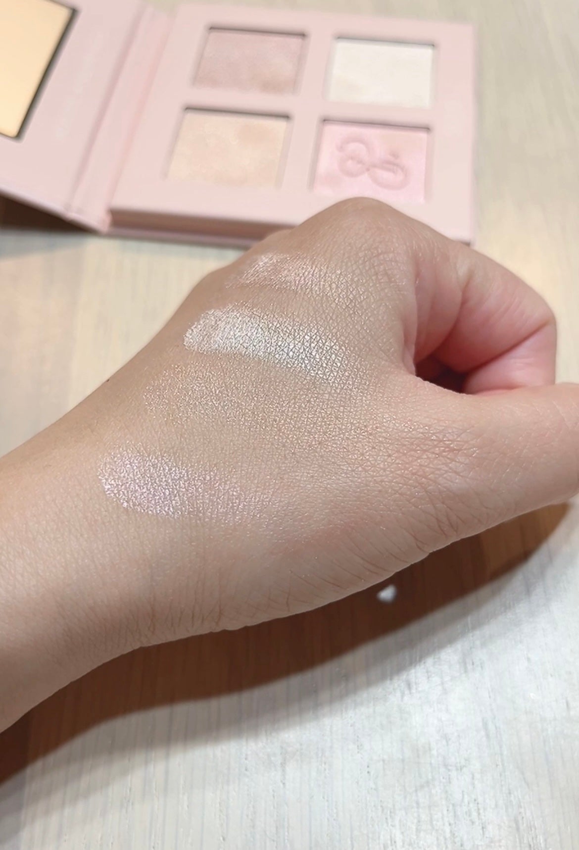 プリズムショットマルチハイライトパレット/SELVE/パウダーハイライトを使ったクチコミ(3枚目)