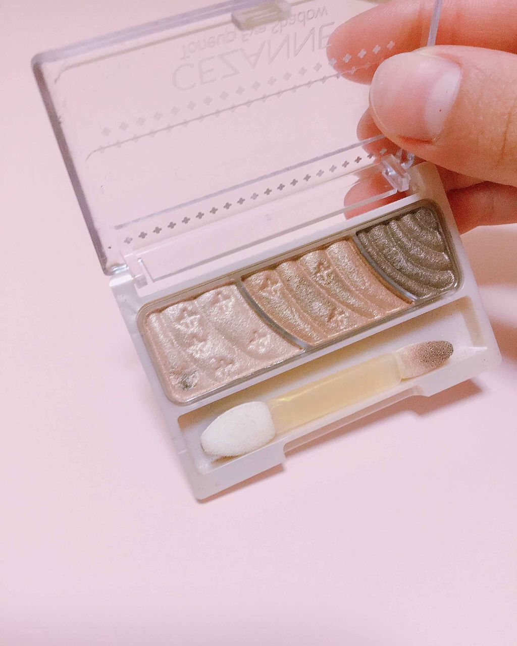 トーンアップアイシャドウ/CEZANNE/アイシャドウパレットを使ったクチコミ（2枚目）