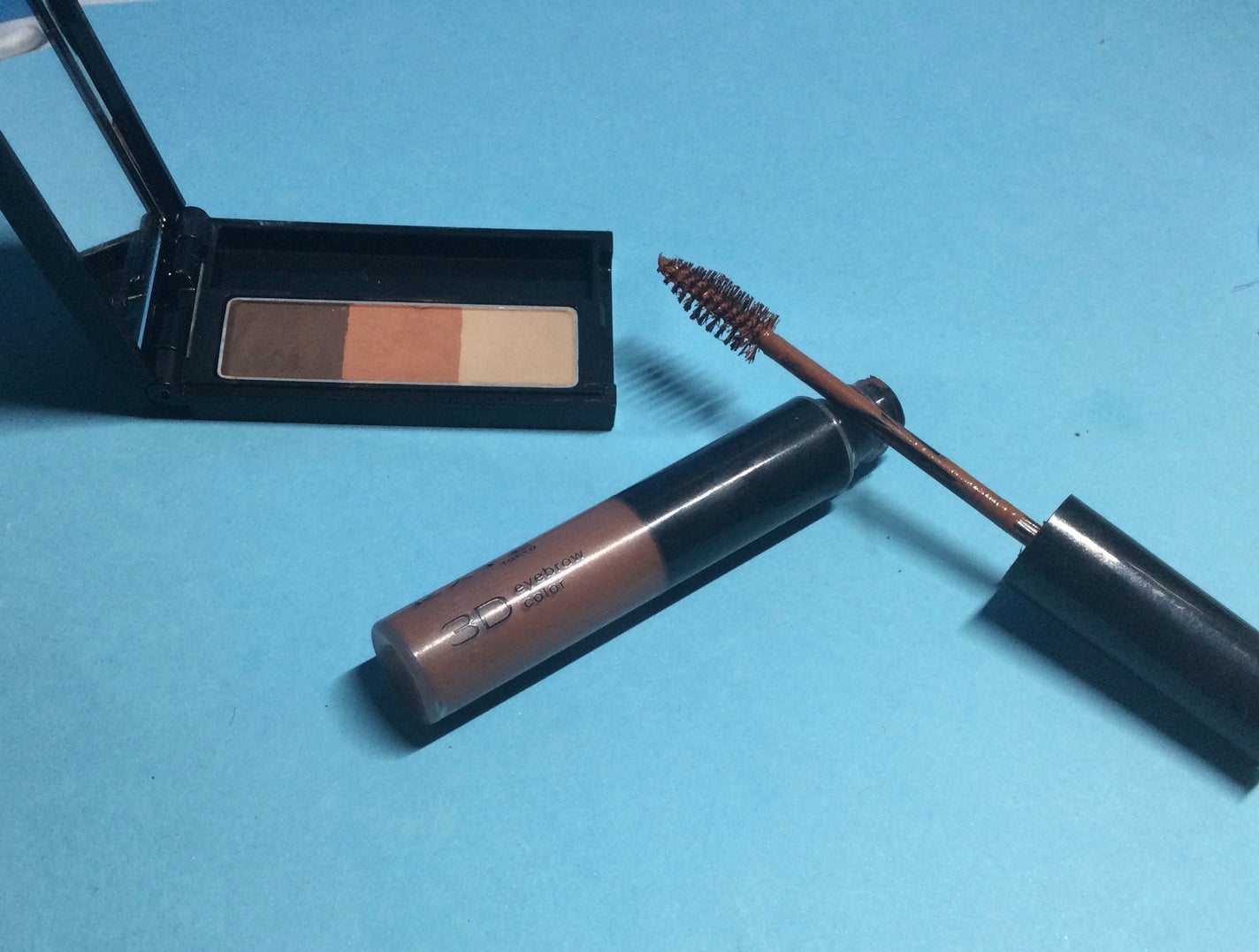 ケイト デザイニングアイブロウ3D/KATE/パウダーアイブロウを使ったクチコミ(6枚目)