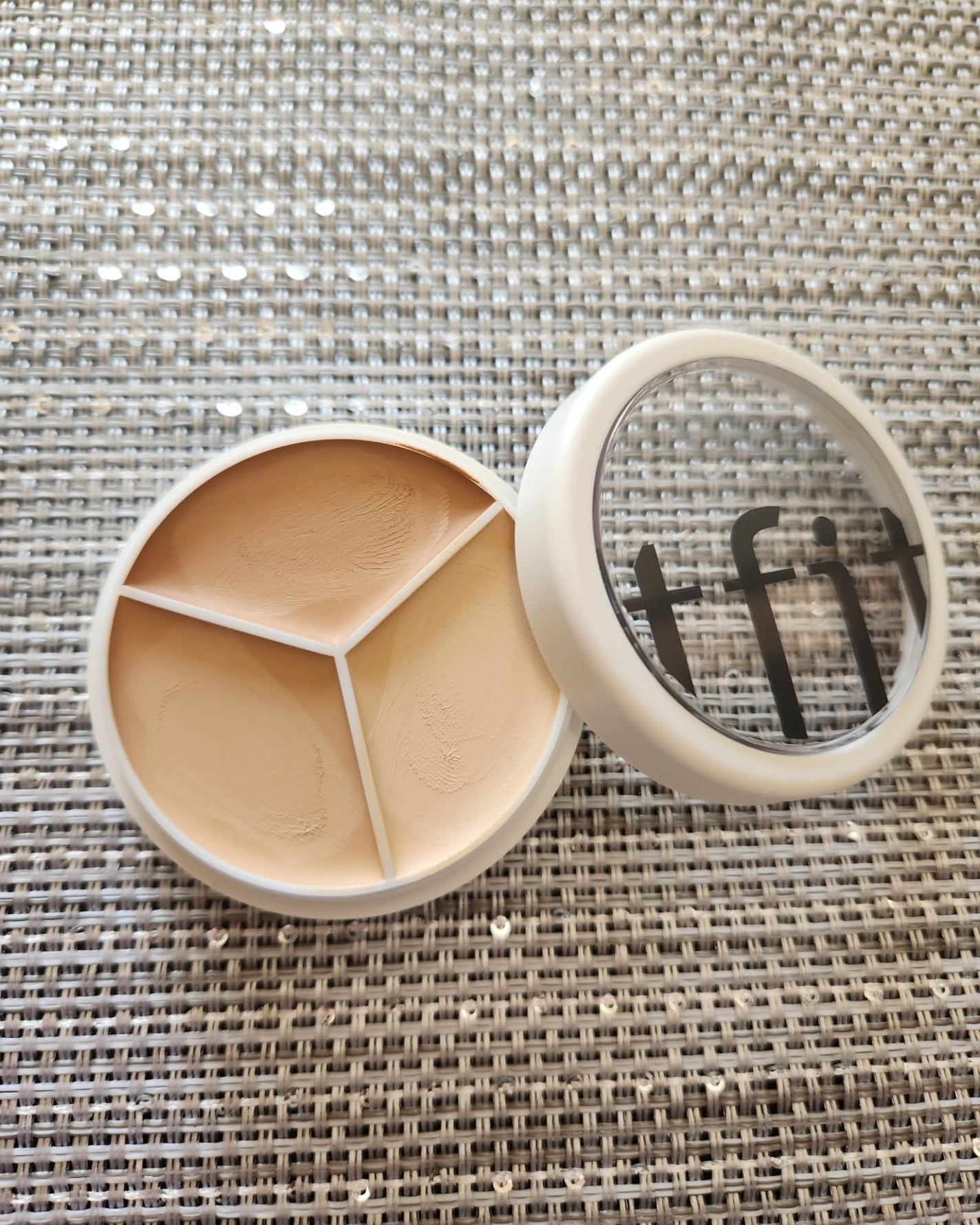 カバーアッププロコンシーラー/TFIT/パレットコンシーラーを使ったクチコミ(3枚目)