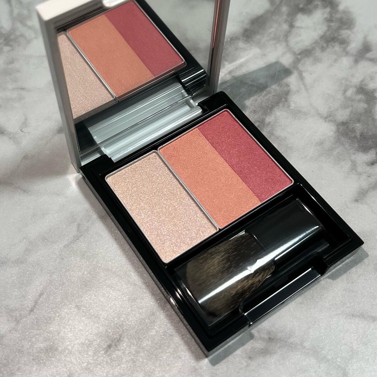 スキンフィットチーク/リサージ/パウダーチークを使ったクチコミ(4枚目)