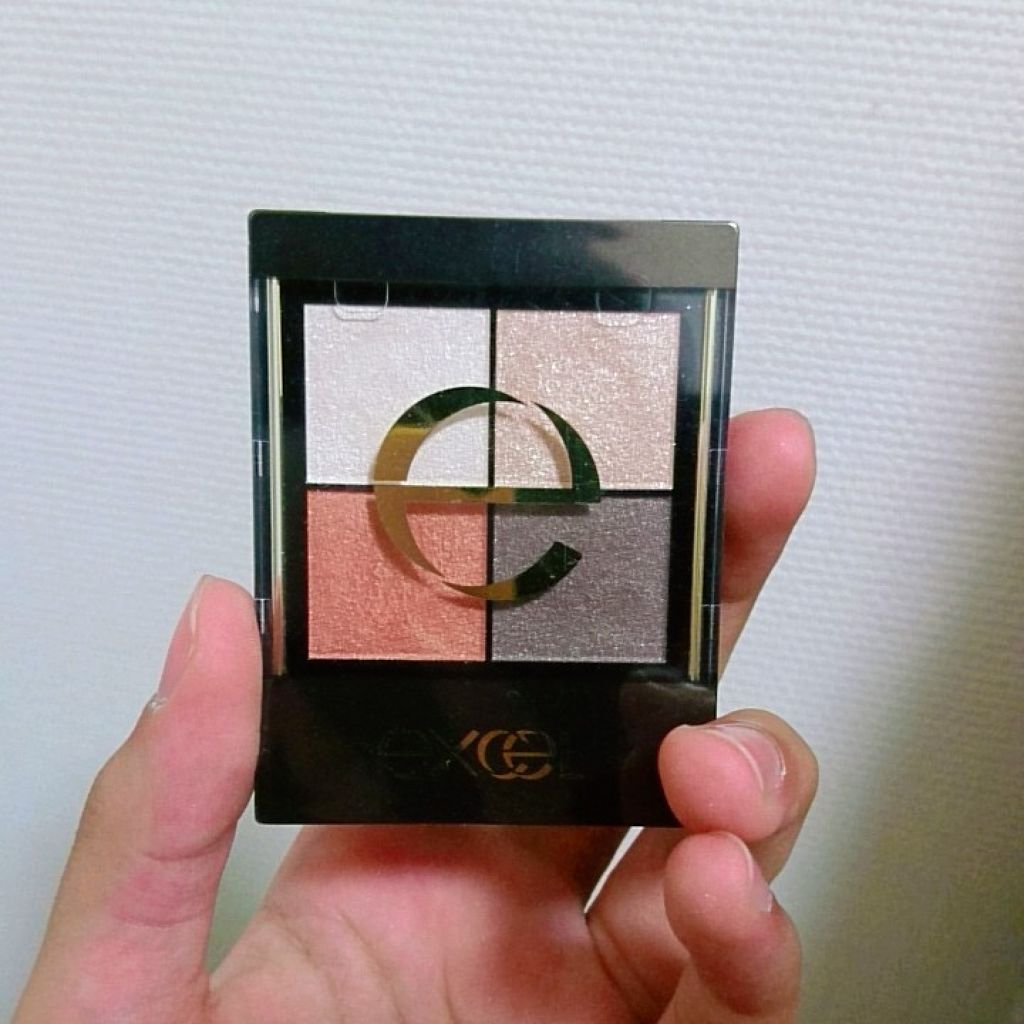 りんりん on LIPS 「最近のお気に入りコスメたちです✨【サナエクセルのアイシャドウ】..」(1枚目)