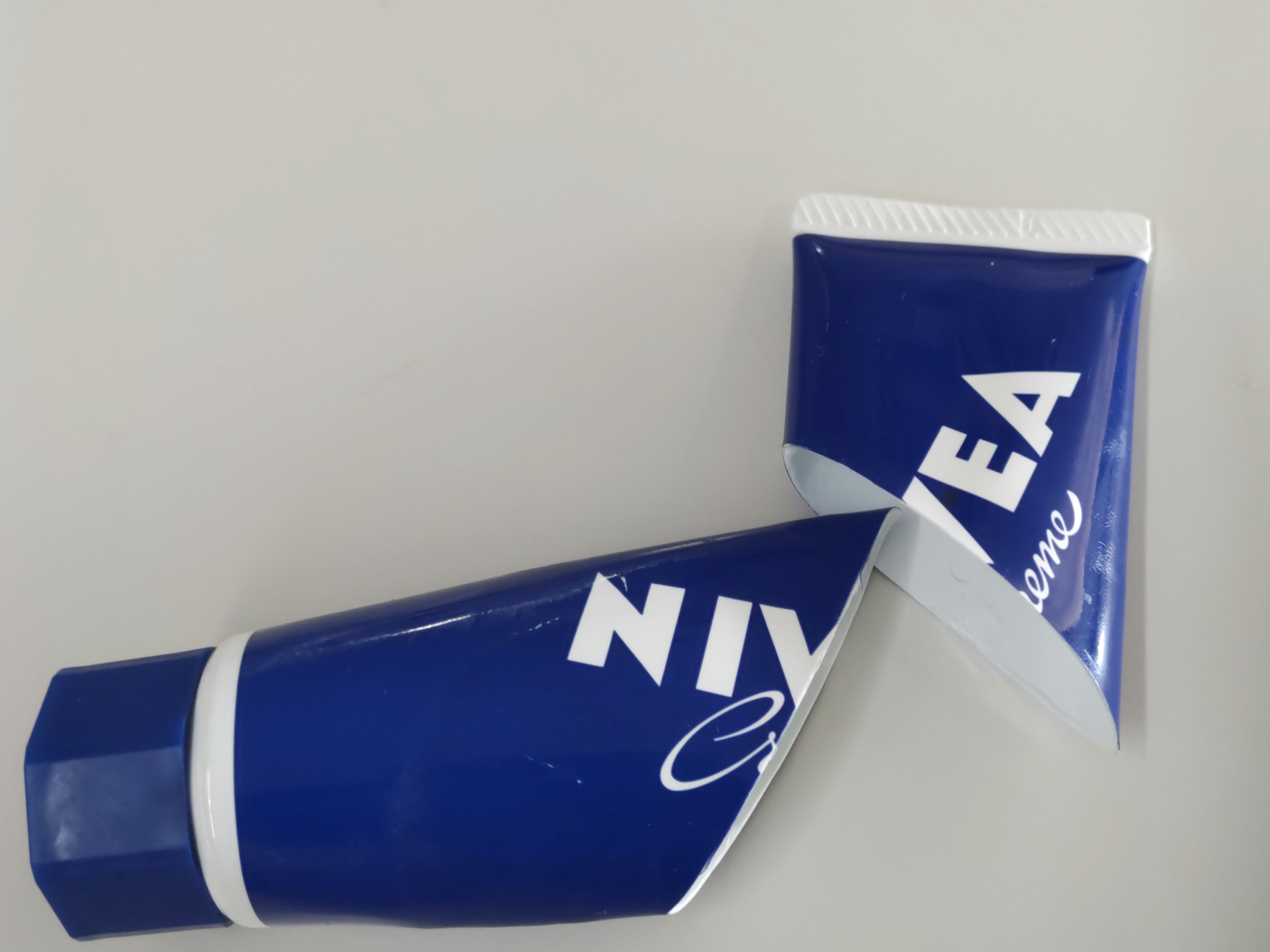 ニベアクリーム チューブ 50g/ニベア/ボディクリームを使ったクチコミ（1枚目）